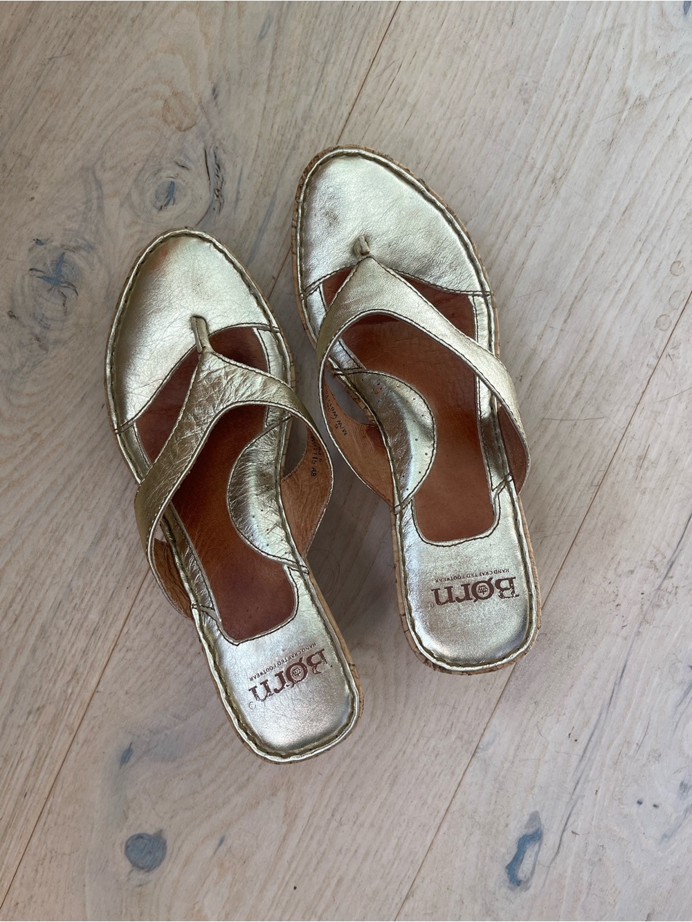 Born Gold Metalic Sandals size 6.